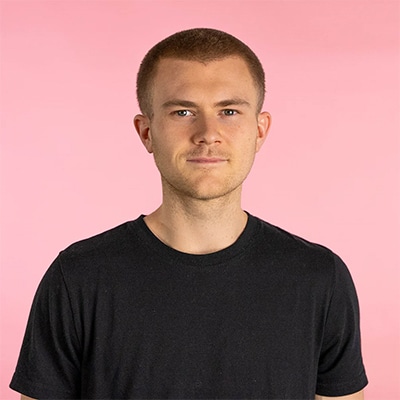 zak-larsen-sparkle-in-pink